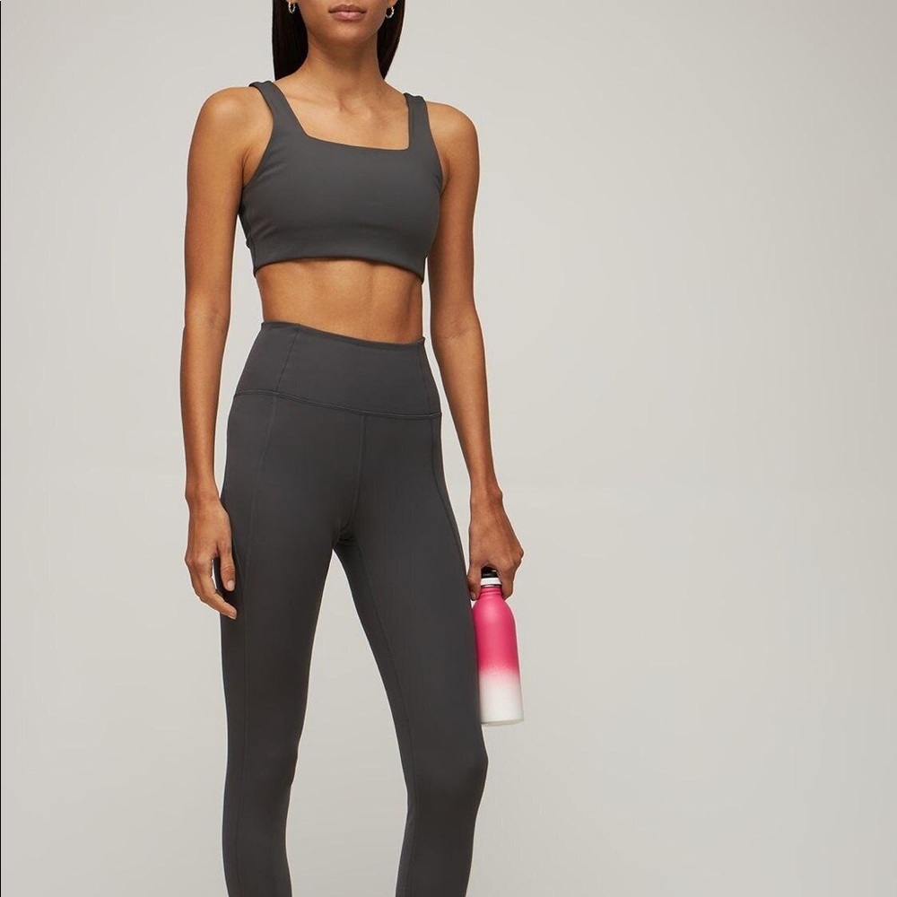 NWOT girlfriend collective Tommy Cropped bra grey gray